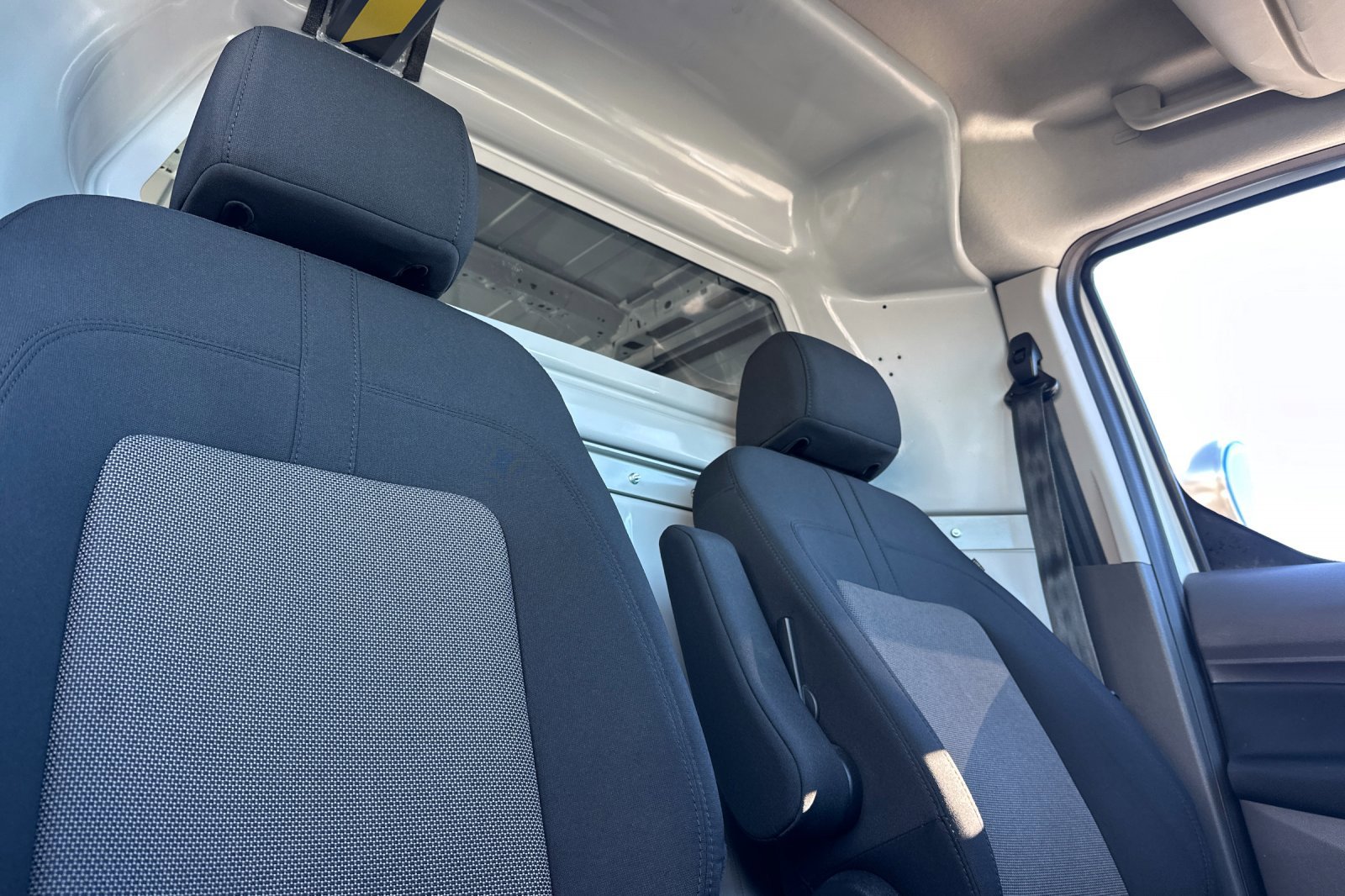 Used 2023 Ford Transit Connect XL image 15