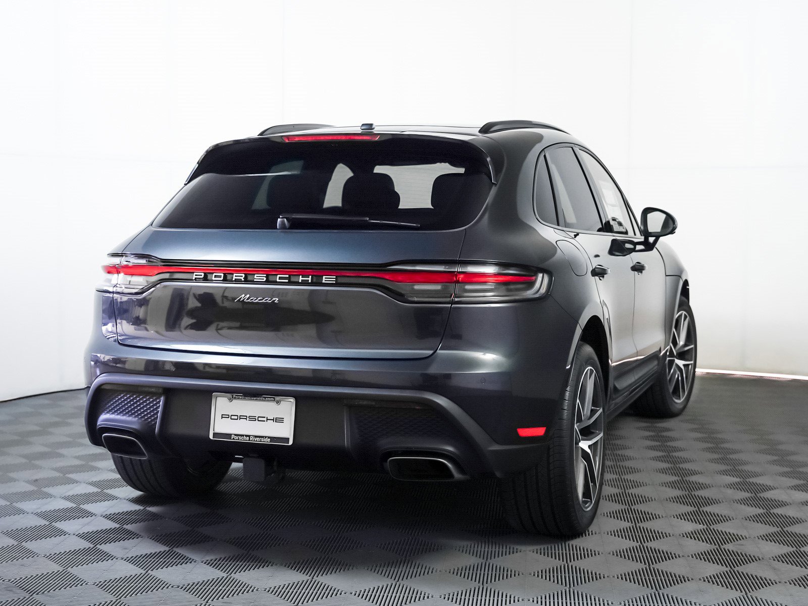 New 2026 Porsche Macan image 10