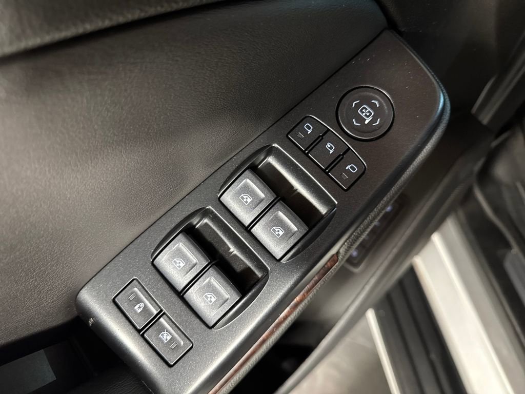 Used 2020 GMC Yukon SLT w/ Open Road Package AWD/4WD image 29