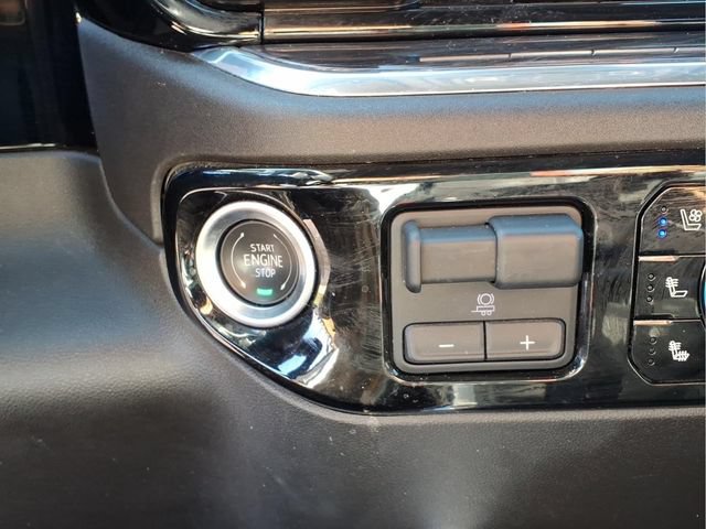 Used 2025 Chevrolet Silverado 1500 LTZ AWD/4WD image 12