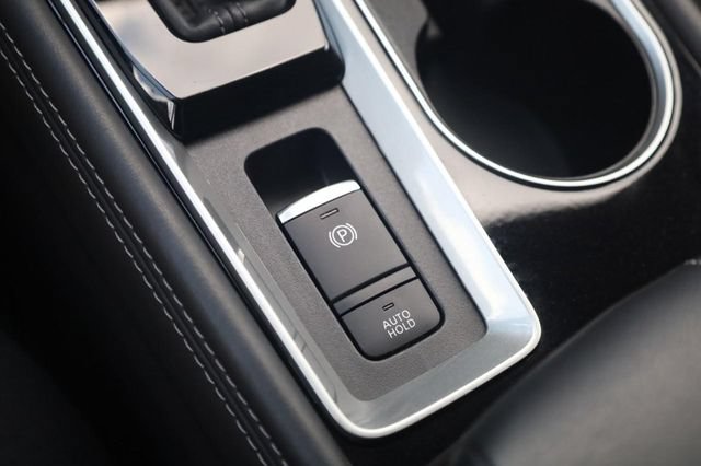 Certified 2023 Nissan Altima 2.5 SV w/ SV Premium Package AWD/4WD image 18