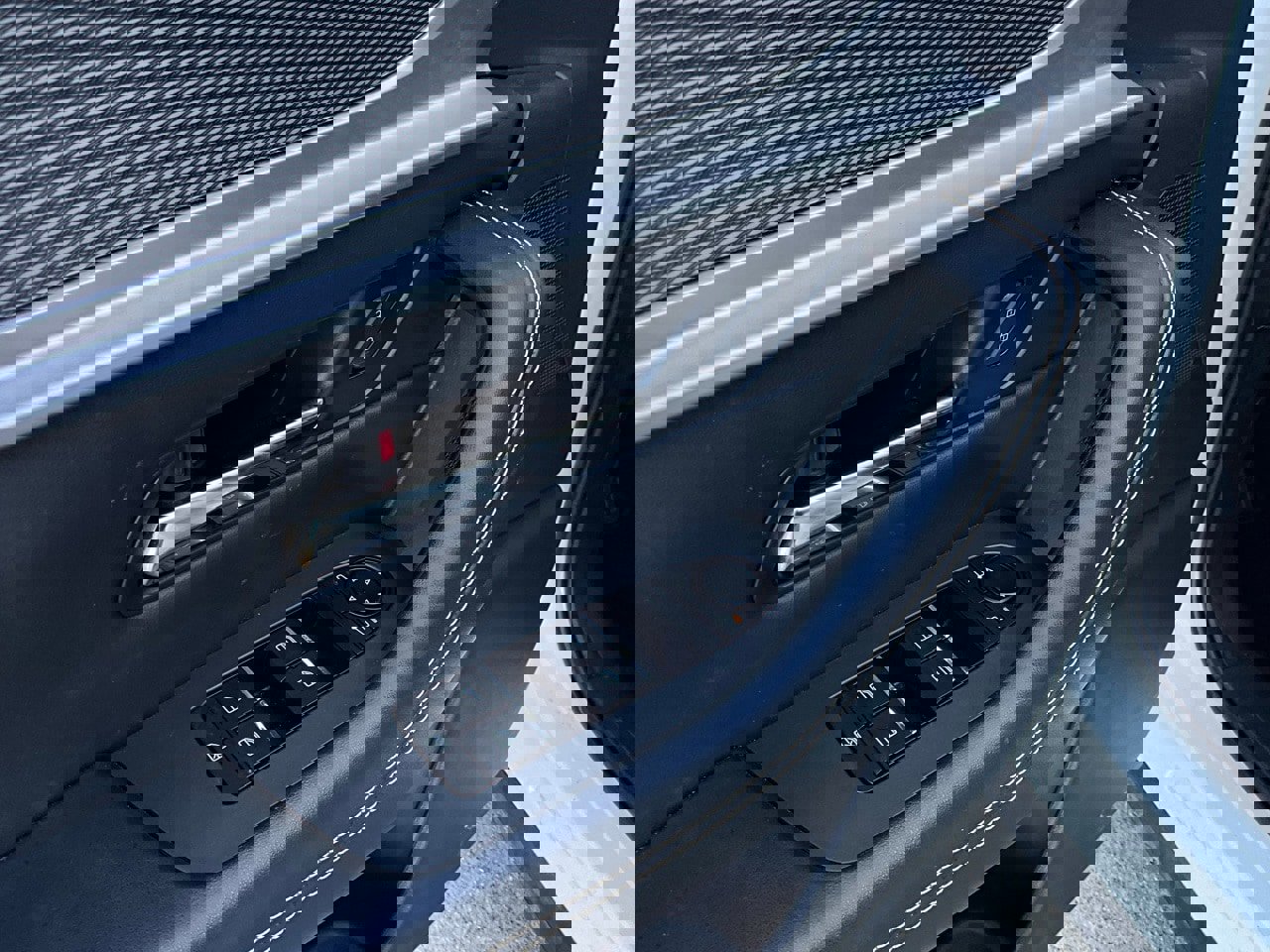 Used 2025 MAZDA CX-70 3.3 Turbo w/ Preferred Package image 19