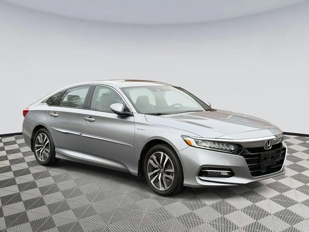 Used 2018 Honda Accord Touring video 1