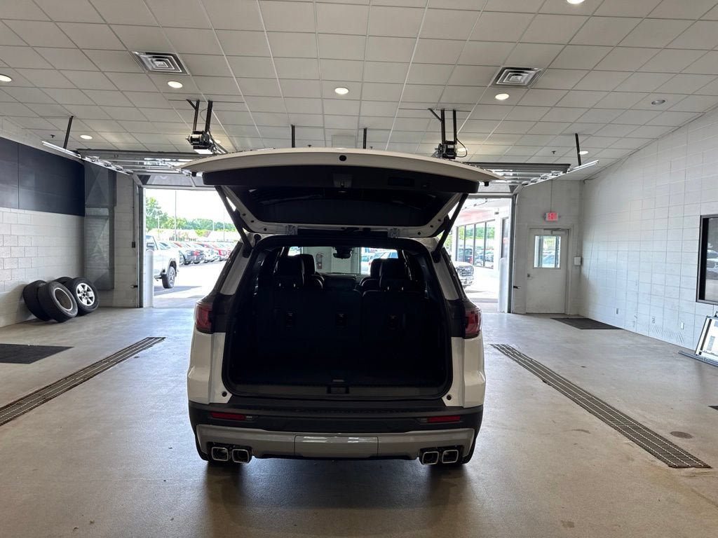 New 2026 GMC Acadia Elevation w/ Elevation Premium Package AWD/4WD image 16
