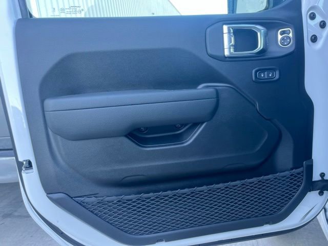 New 2025 Jeep Gladiator Sport AWD/4WD image 16