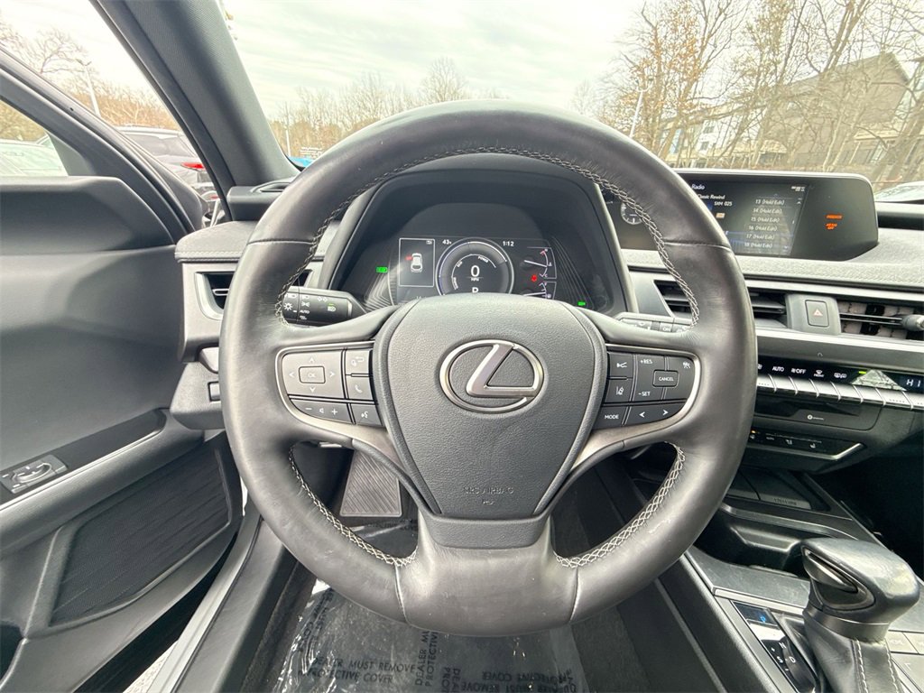 Used 2020 Lexus UX 250h 250h Base w/ Premium Package image 11