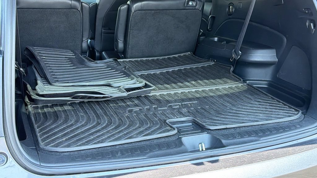 Used 2022 Honda Pilot Elite image 27