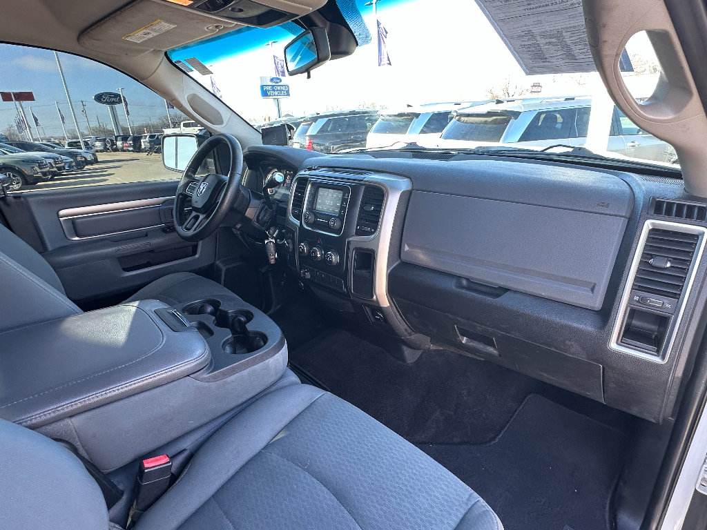 Used 2015 RAM 2500 SLT image 28