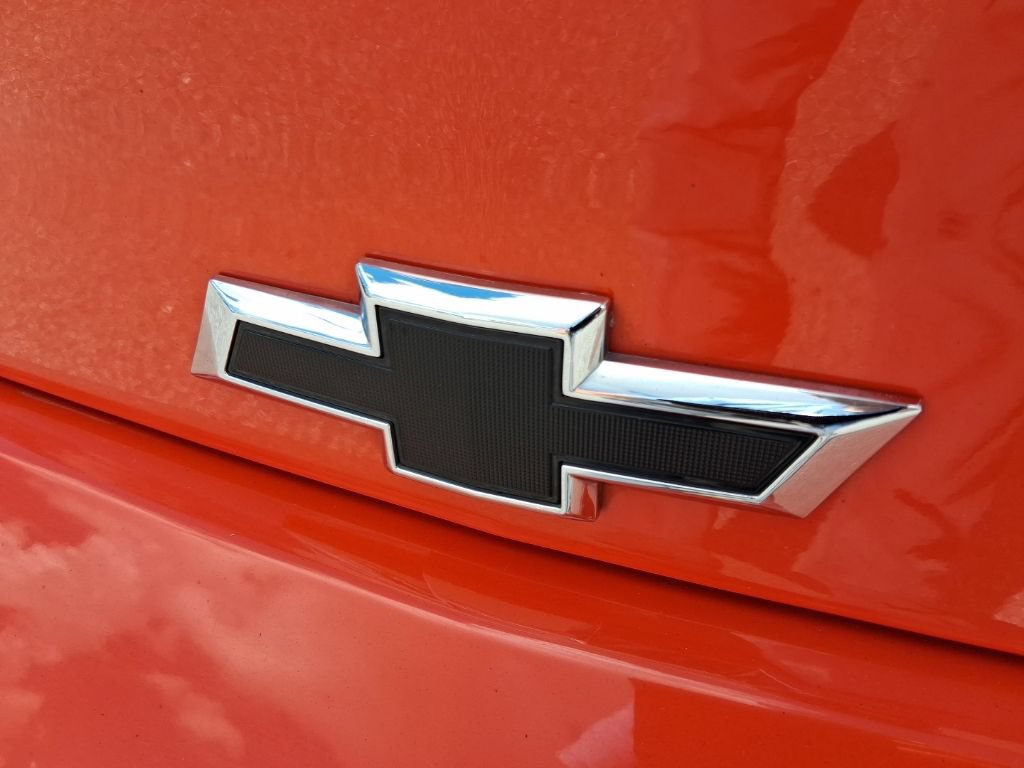 Used 2019 Chevrolet Camaro LT RWD image 13