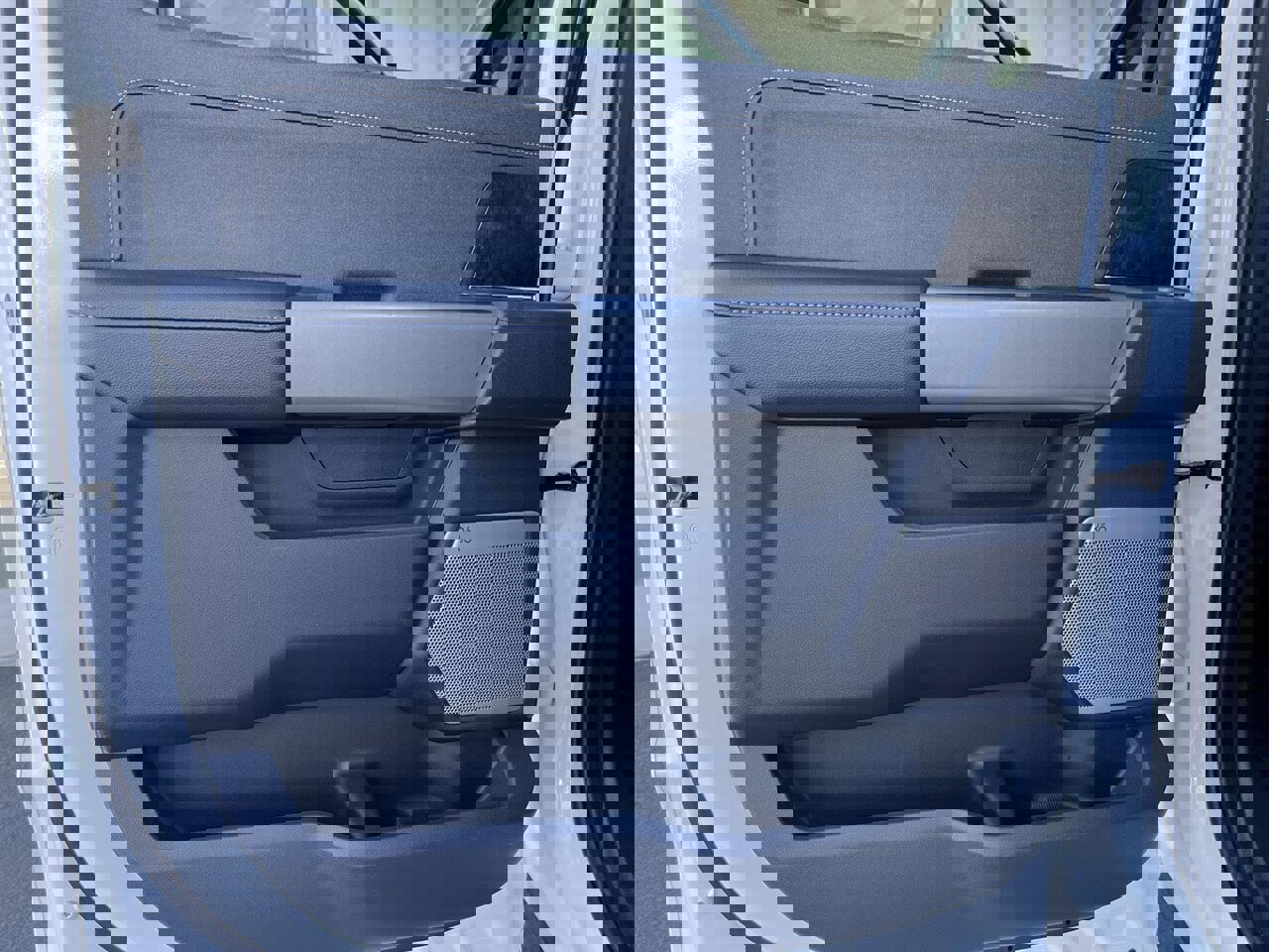 Used 2024 Ford F250 Lariat image 18