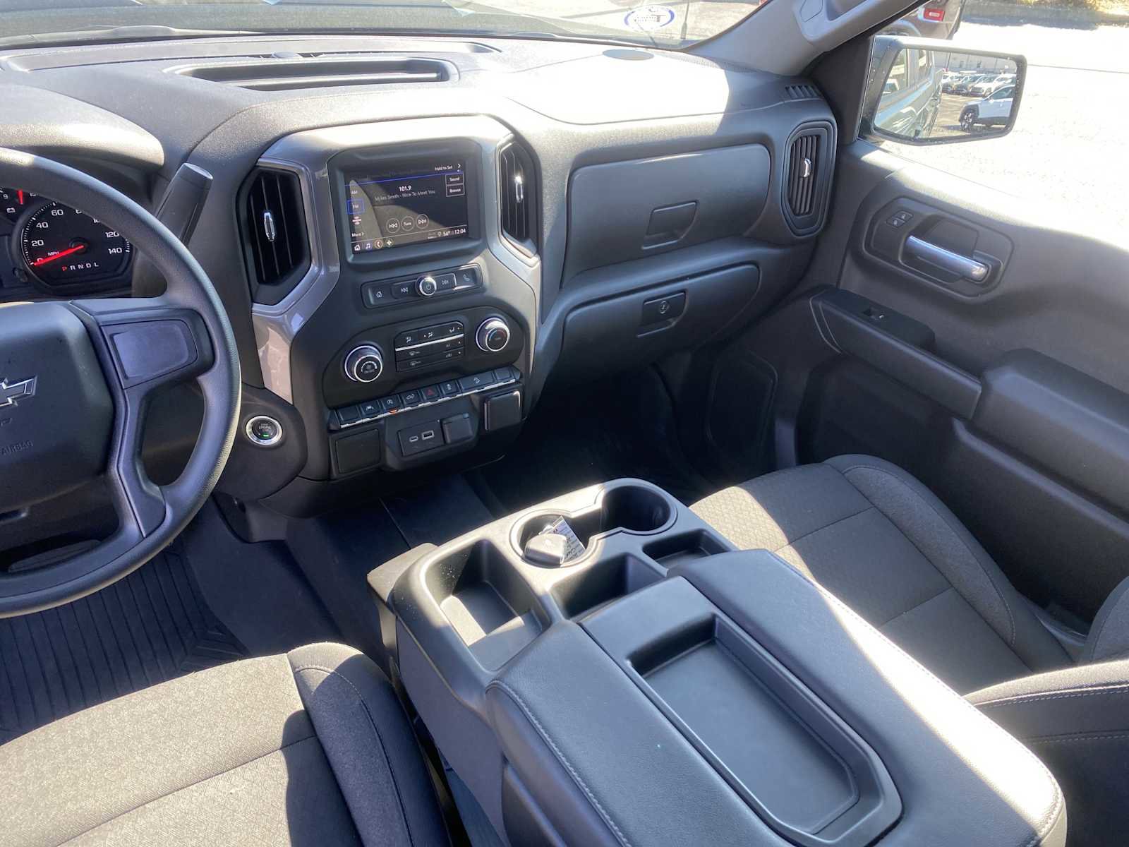 Used 2025 Chevrolet Silverado 1500 Custom Trail Boss AWD/4WD image 25