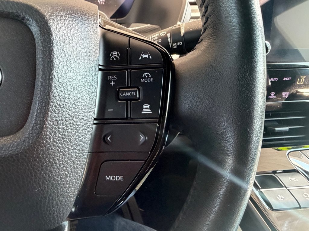 Used 2024 Subaru Solterra AWD/4WD image 10