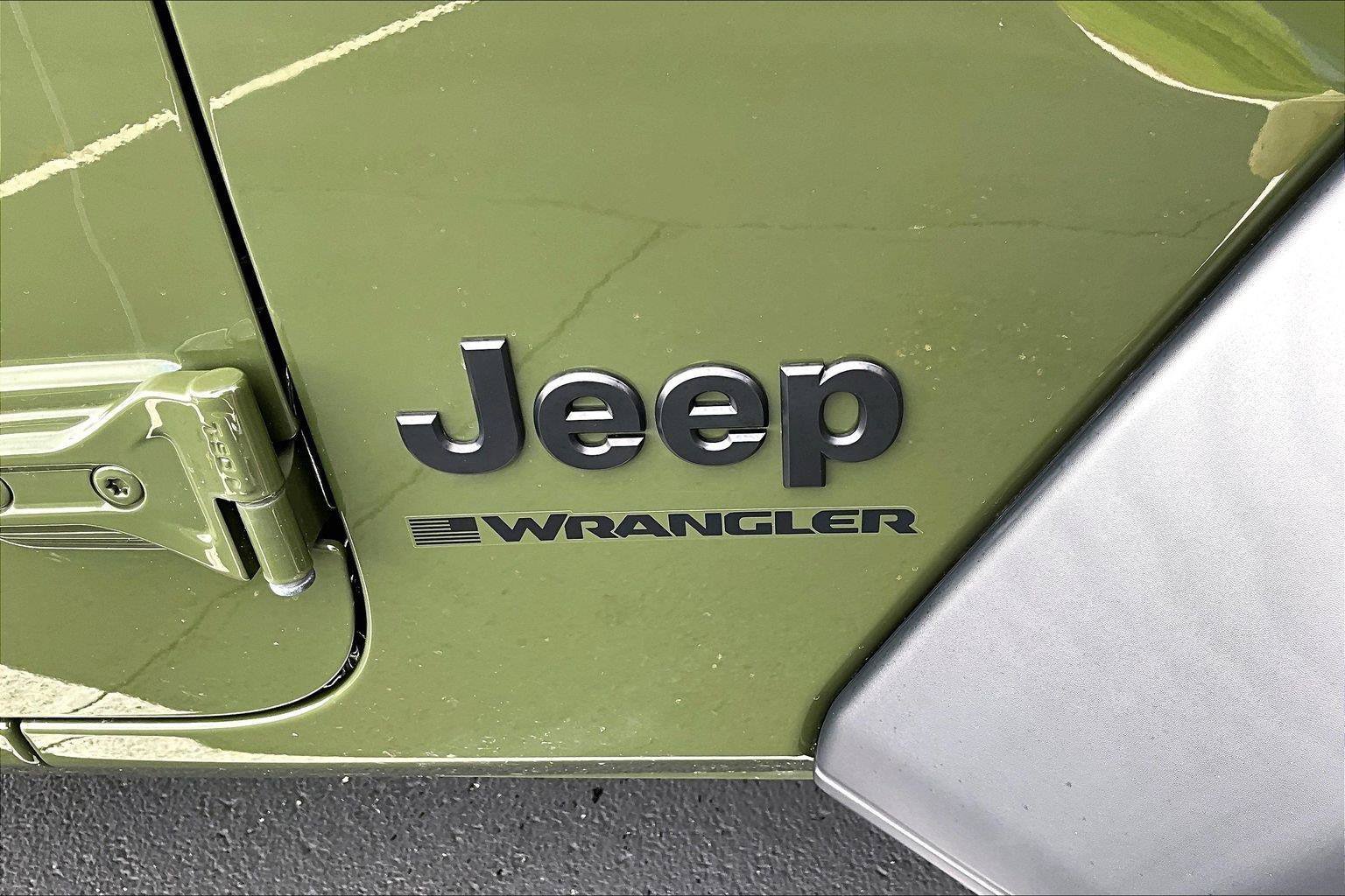 Used 2023 Jeep Wrangler Sport AWD/4WD image 9