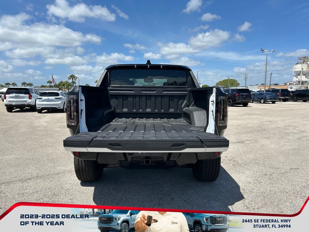 New 2026 GMC Hummer EV 4x4 Crew Cab image 17