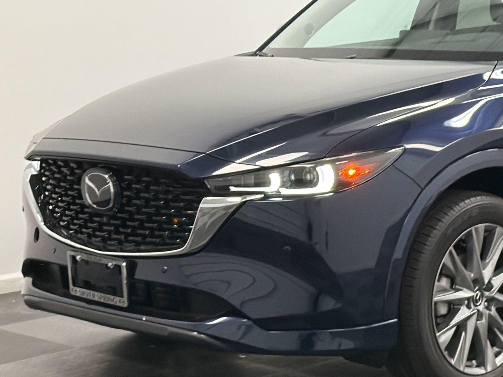 Certified 2025 MAZDA CX-5 AWD 2.5 S image 2
