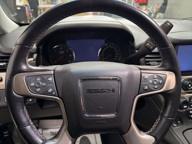 Used 2019 GMC Yukon Denali w/ Denali Ultimate Package image 11
