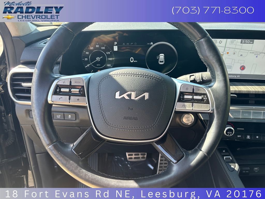 Used 2024 Kia Telluride SX Prestige w/ Towing Package image 16