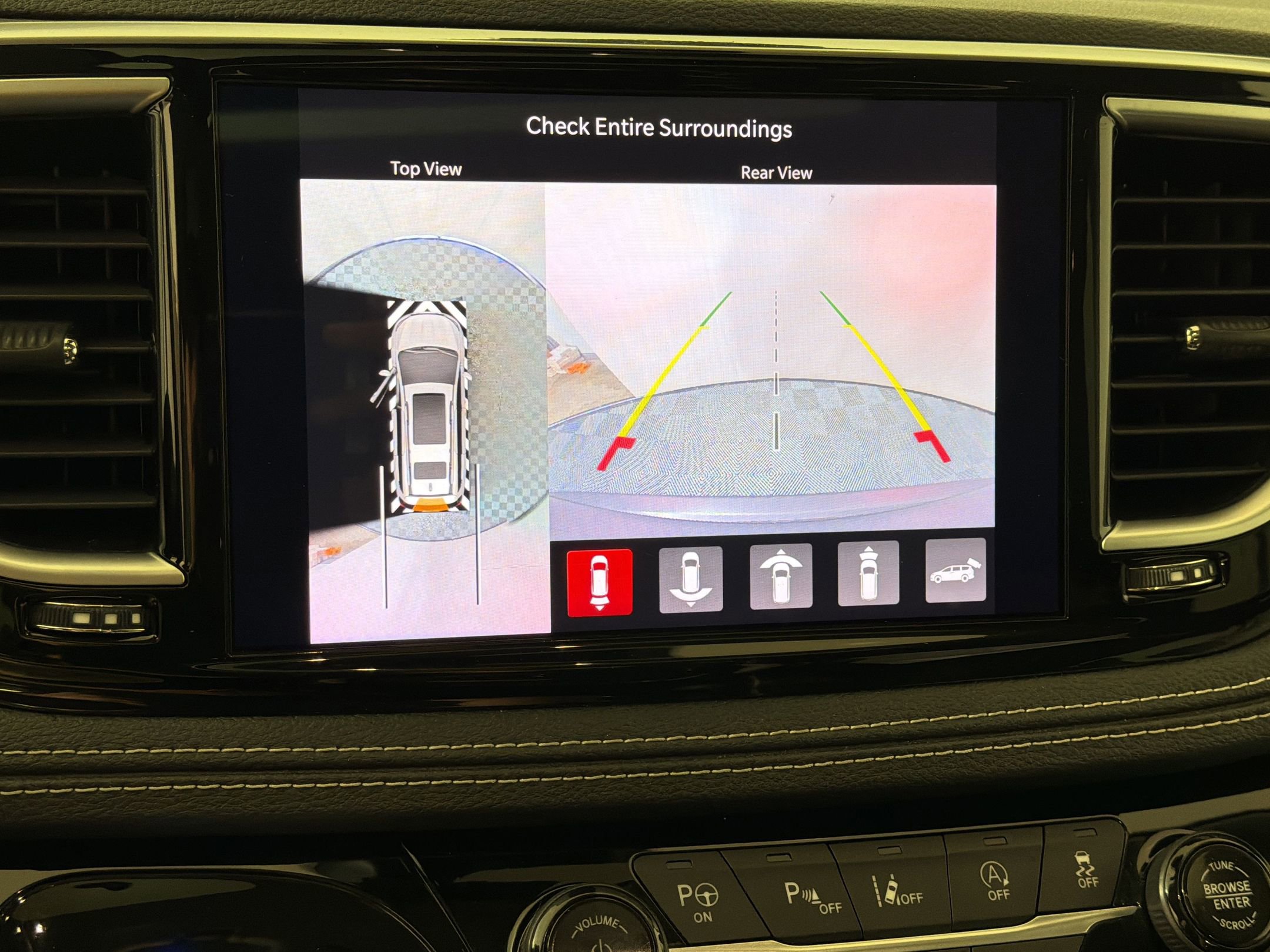 Used 2022 Chrysler Pacifica Limited FWD image 29