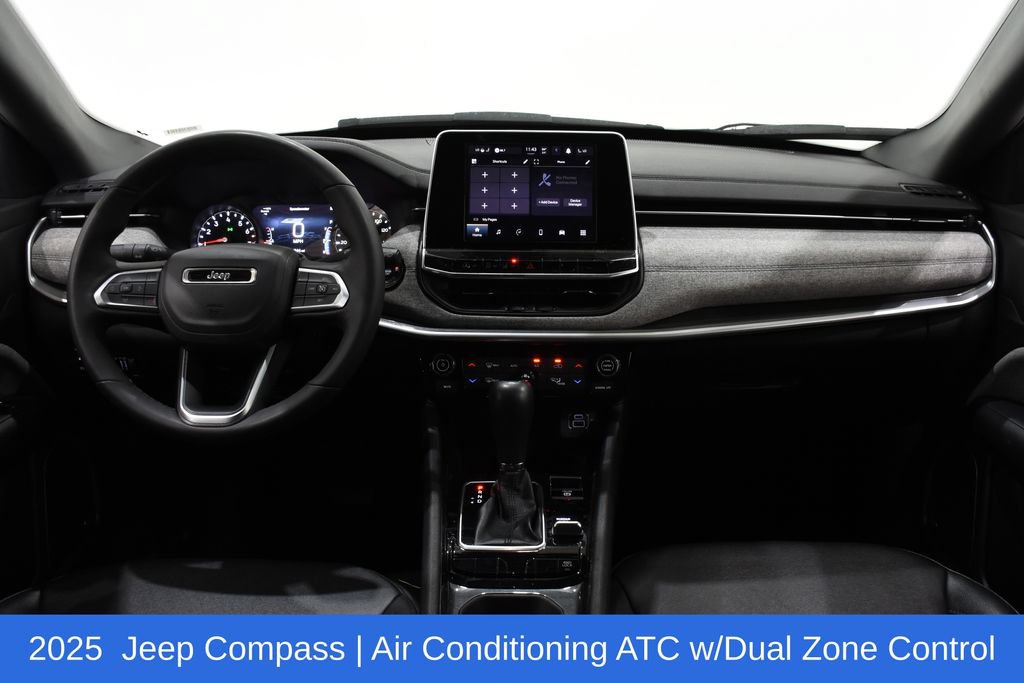 Used 2025 Jeep Compass Latitude w/ Sun & Sound Group AWD/4WD image 8
