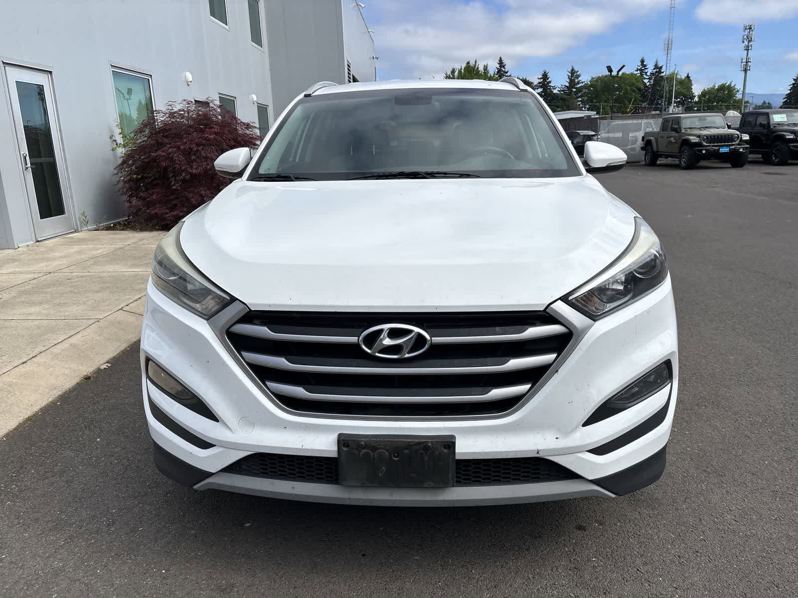 Used 2017 Hyundai Tucson Sport w/ Cargo Package AWD/4WD image 7