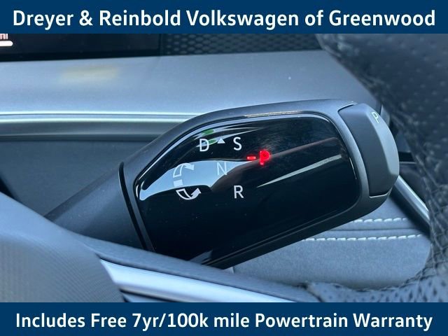 New 2025 Volkswagen Tiguan SE R-Line image 17