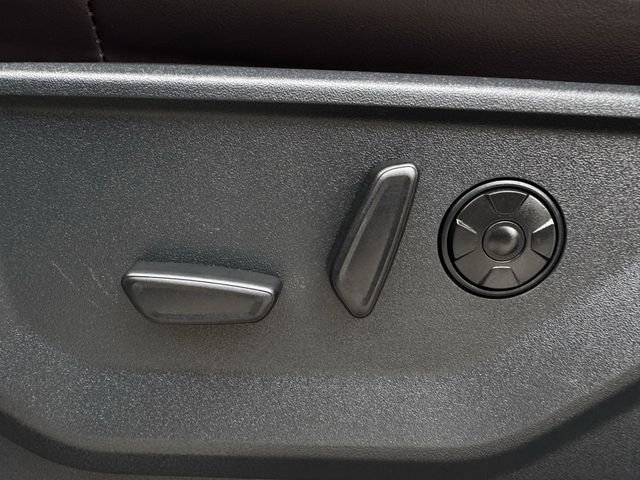 Certified 2025 Ford Expedition Platinum w/ Platinum Ultimate Package image 28