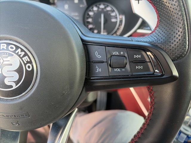 Used 2020 Alfa Romeo Stelvio Ti Sport image 13