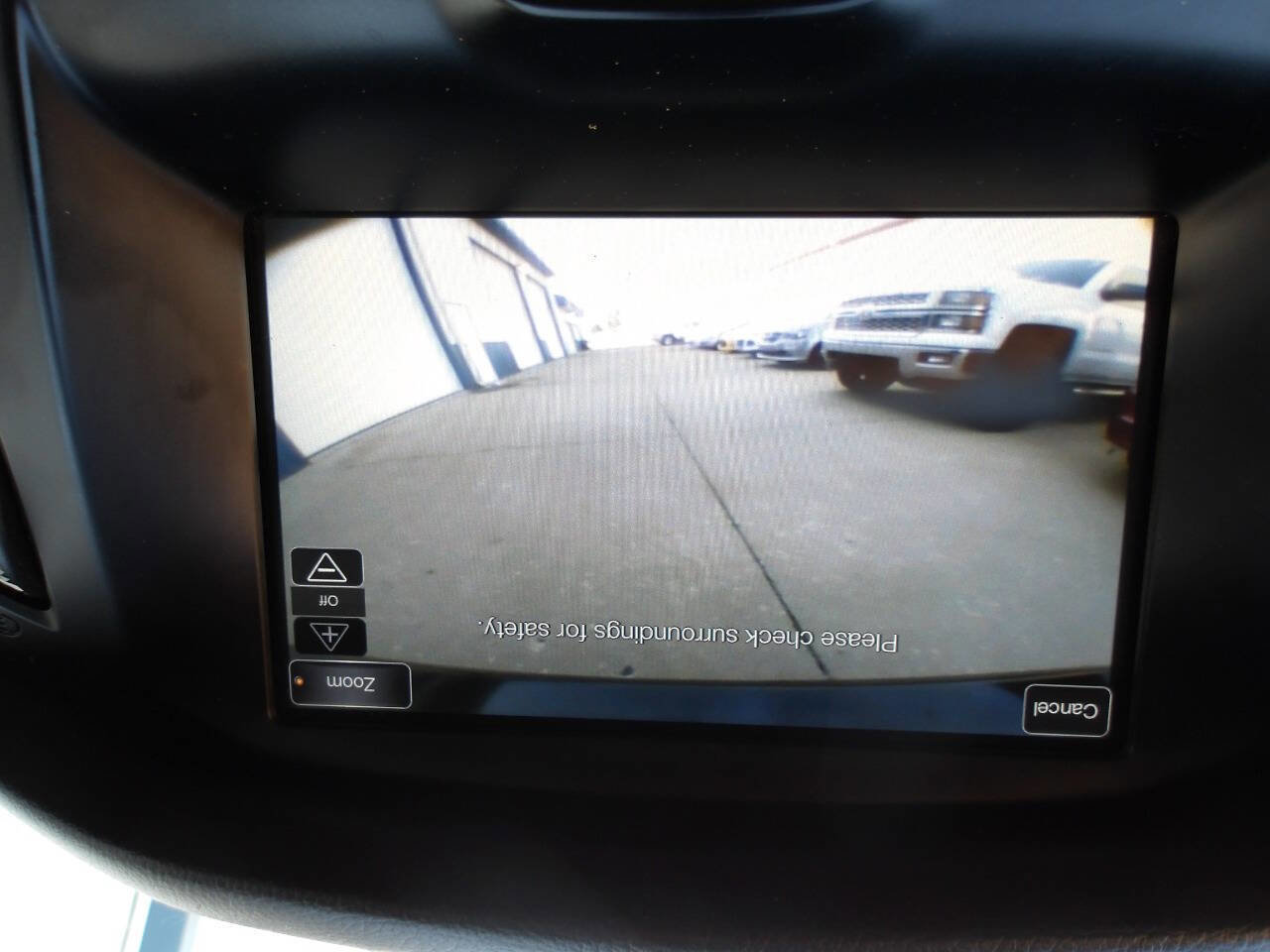 Used 2012 Ford Focus Titanium FWD image 28
