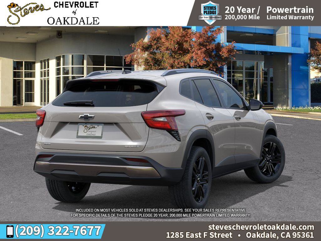 New 2026 Chevrolet Trax ACTIV w/ Sunroof Package FWD image 4