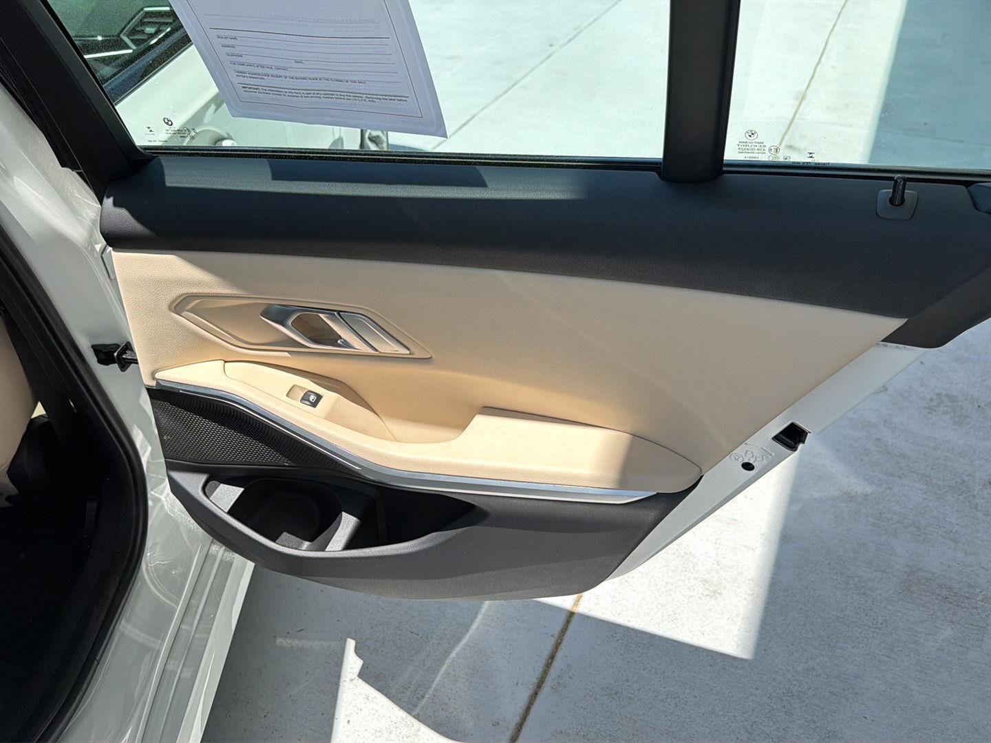 Certified 2023 BMW 330i Sedan w/ Convenience Package RWD image 15
