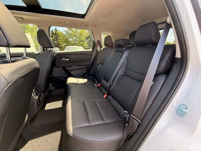 New 2026 Nissan Rogue Dark Armor AWD/4WD image 16