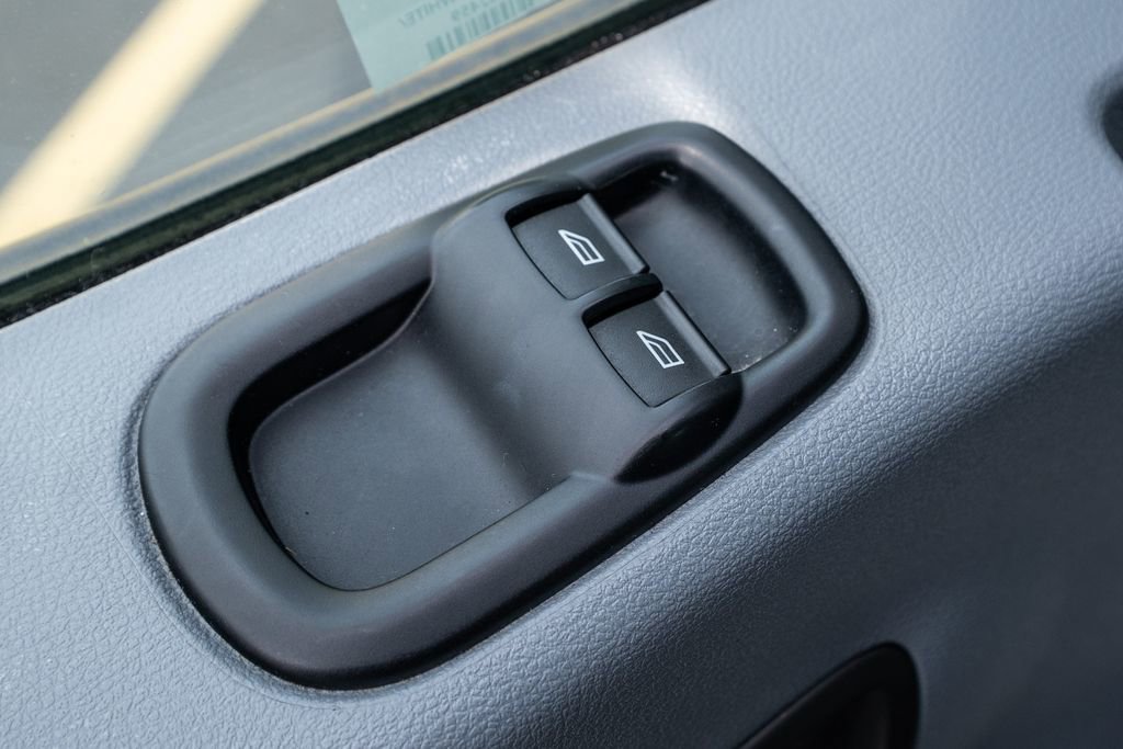 Used 2017 Ford Transit 350 XL image 19