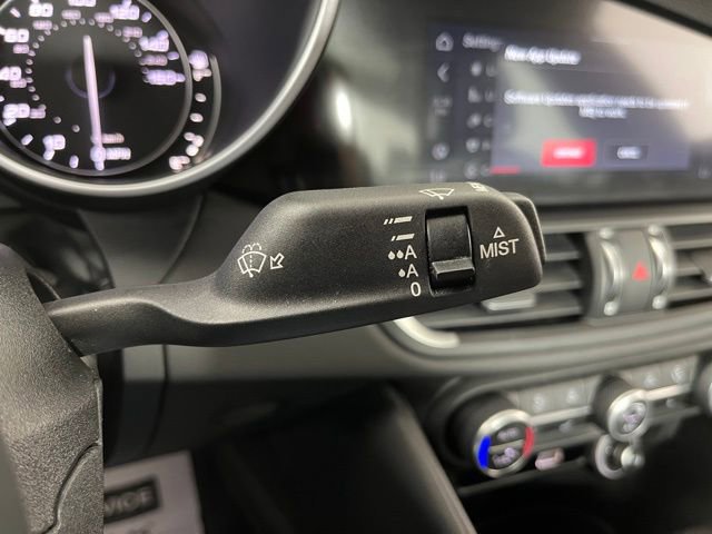 Used 2022 Alfa Romeo Giulia Ti w/ Active Assist Plus Package AWD/4WD image 20