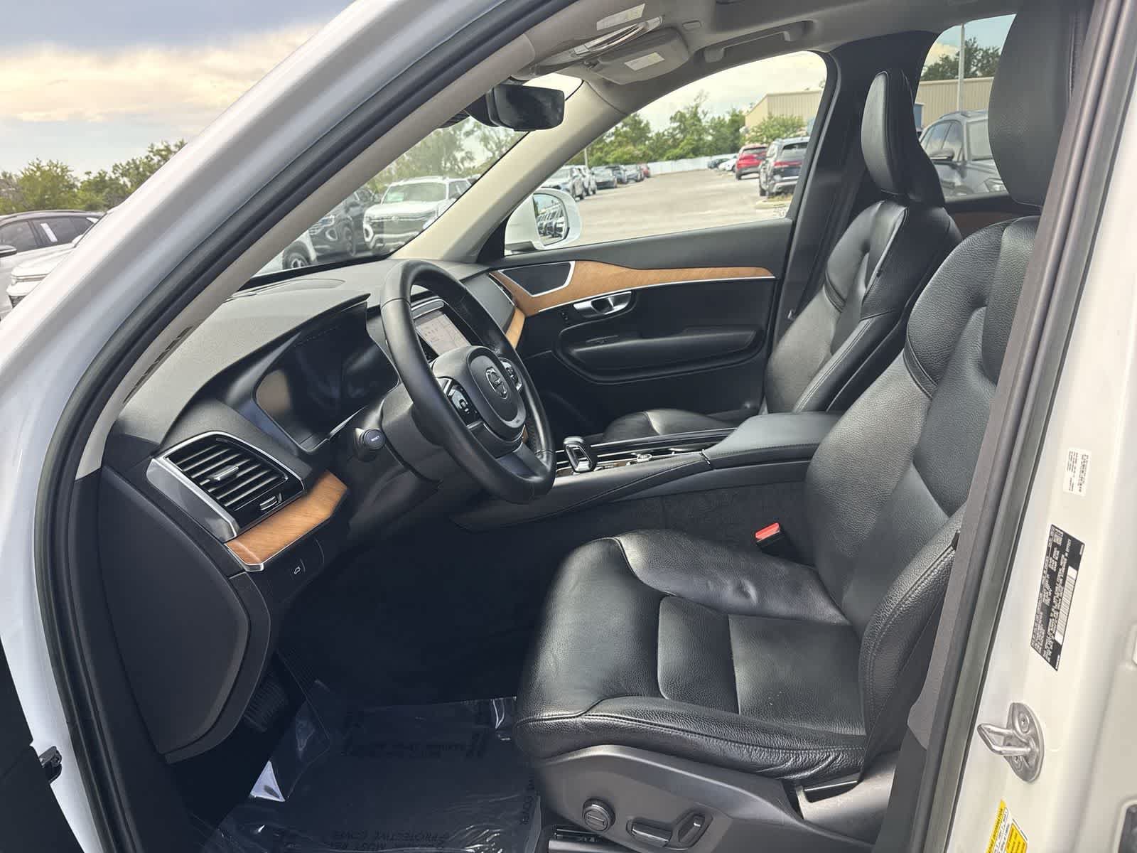 Used 2023 Volvo XC90 B6 Plus w/ Protection Package Premier AWD/4WD image 15