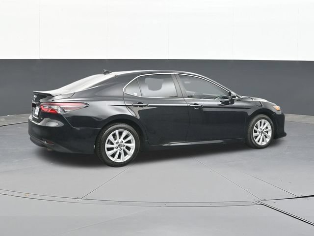 Used 2023 Toyota Camry LE w/ Convenience Package FWD image 16