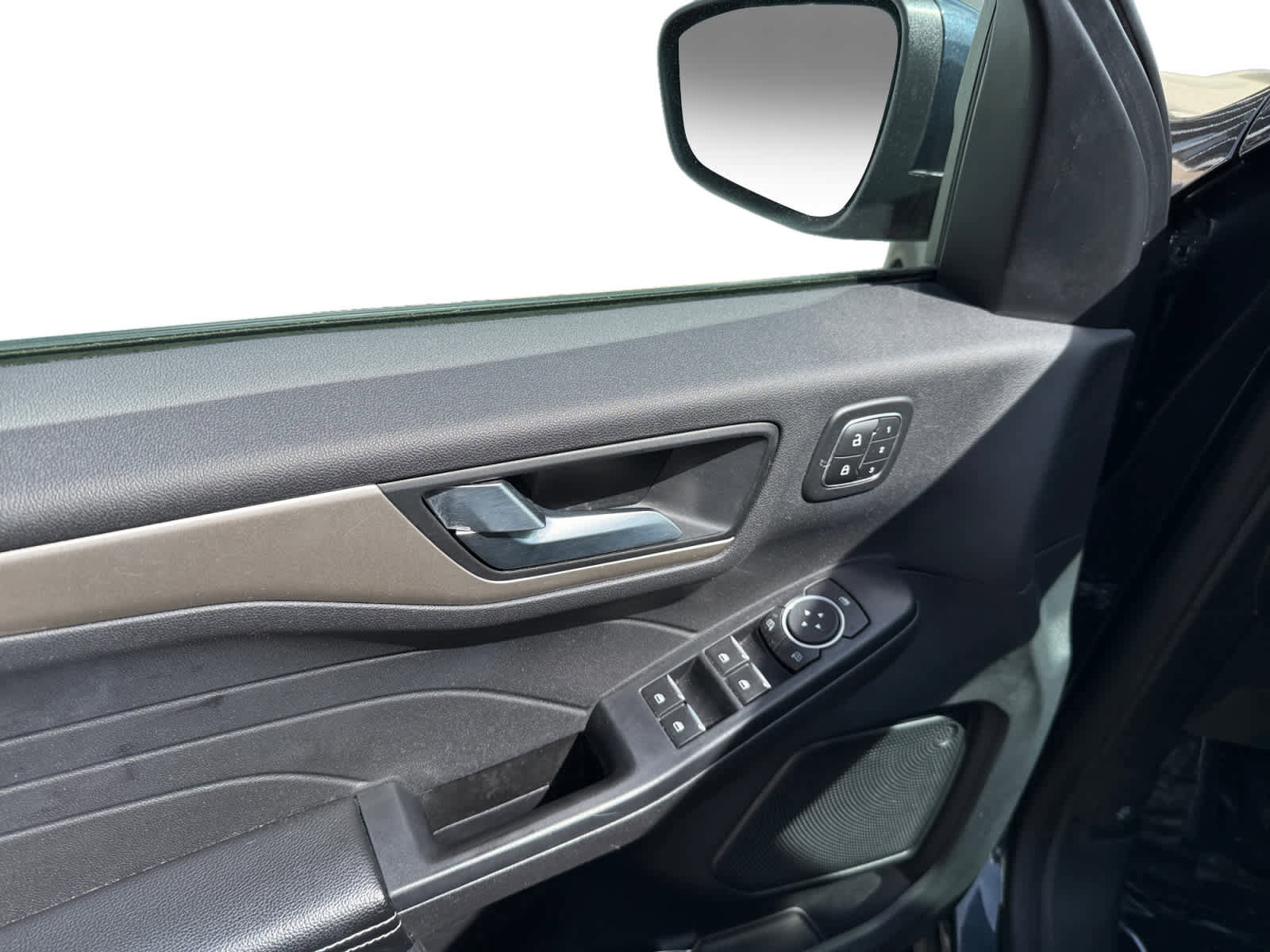 Used 2022 Ford Escape SEL w/ Technology Package image 10