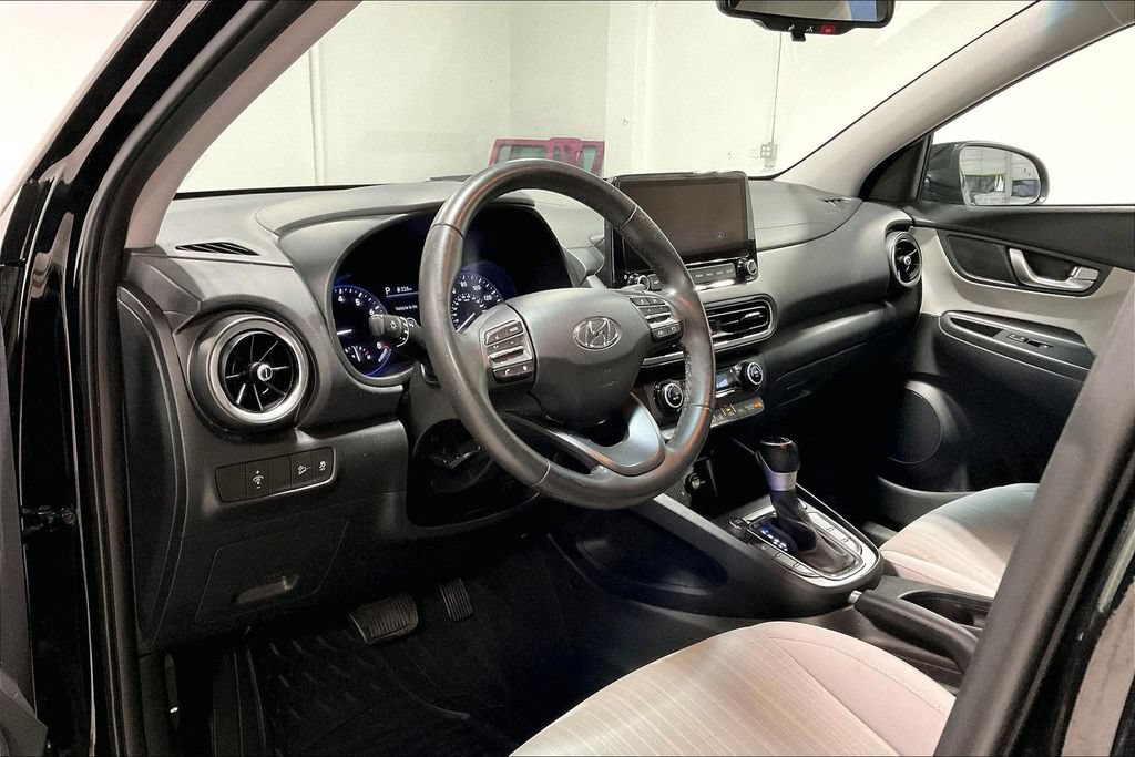 Used 2023 Hyundai Kona SEL w/ Convenience Package FWD image 16