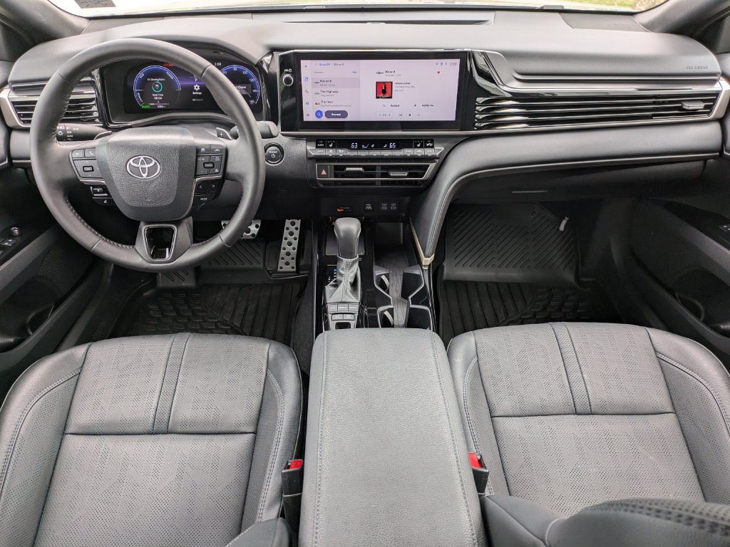 Used 2026 Toyota Camry XSE FWD image 14