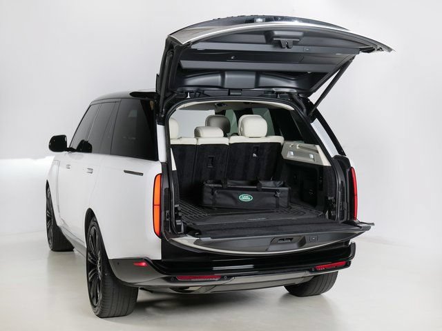 Certified 2023 Land Rover Range Rover SE AWD/4WD image 31