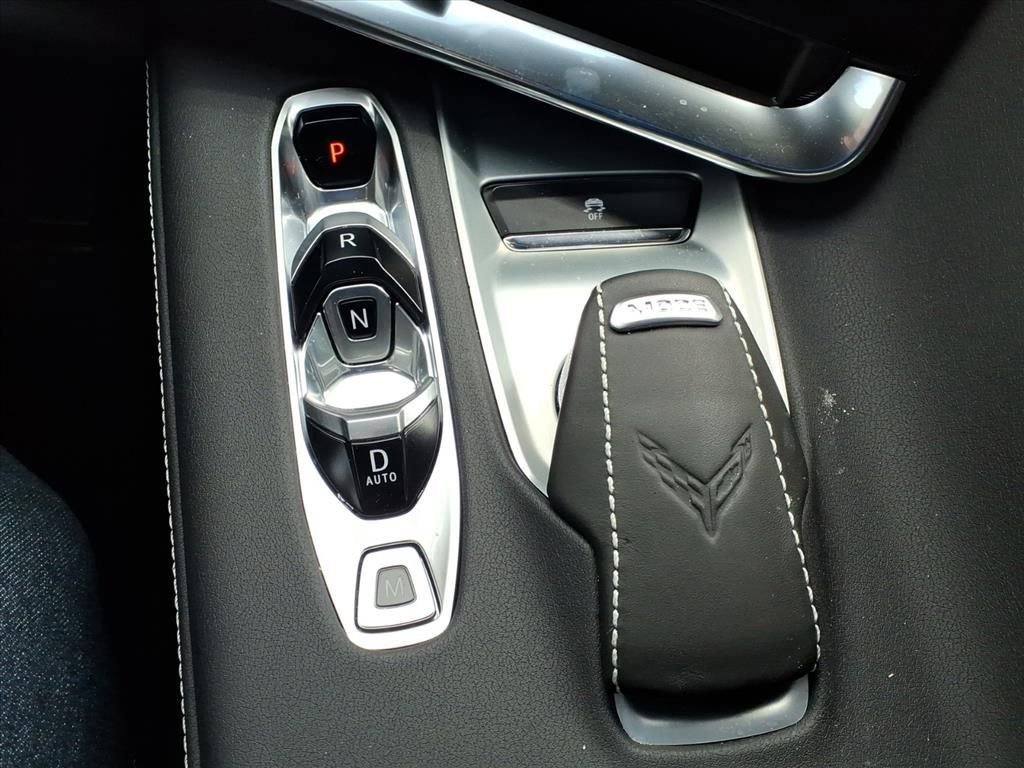 Used 2022 Chevrolet Corvette Stingray Coupe w/ 1LT RWD image 19