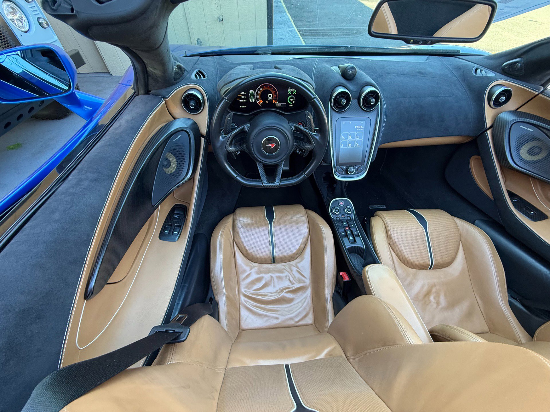 Used 2018 McLaren 570S Spider image 35