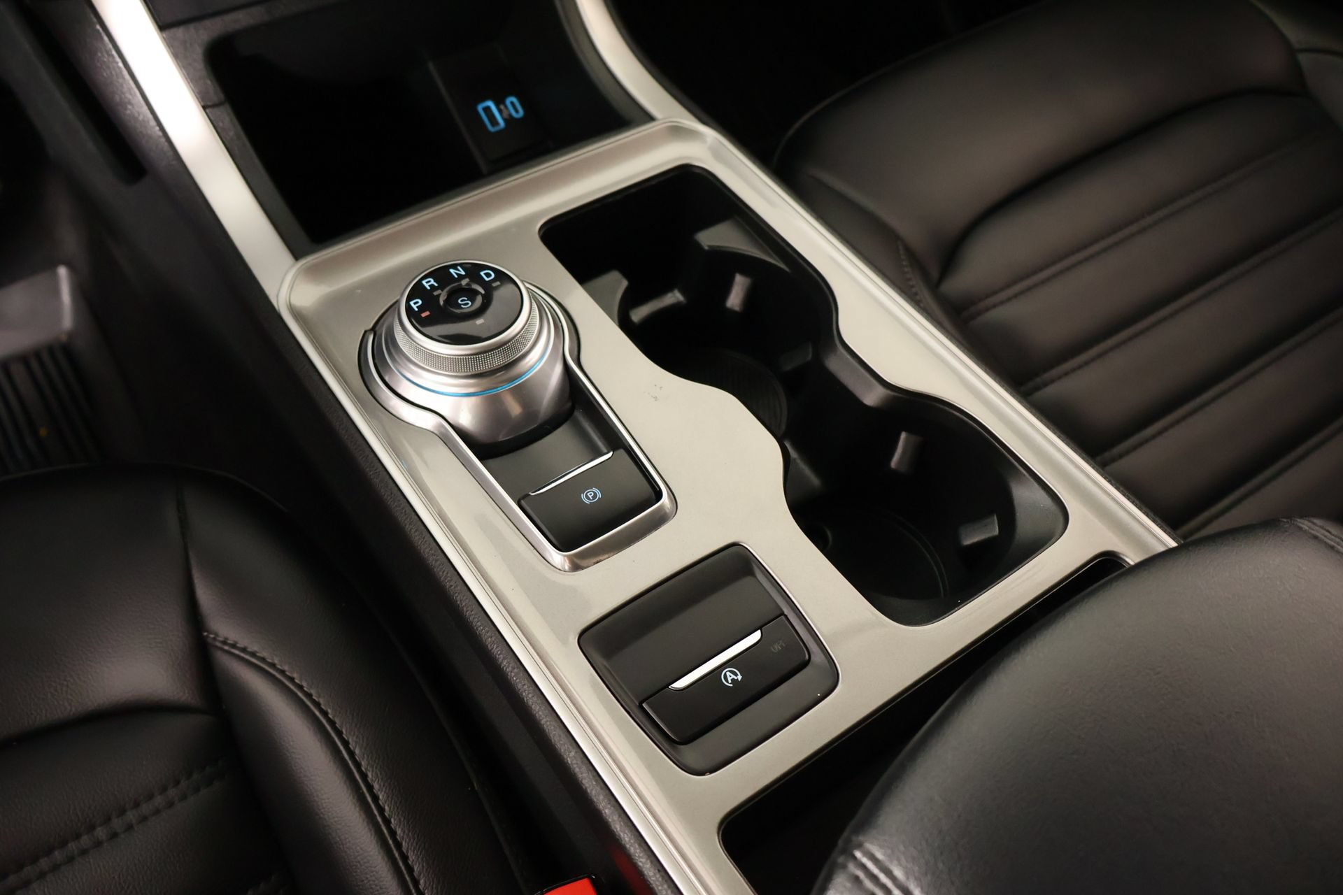 Used 2024 Ford Edge SEL w/ Convenience Package AWD/4WD image 8