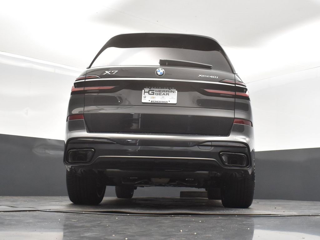 New 2026 BMW X7 xDrive40i w/ Executive Package image 44