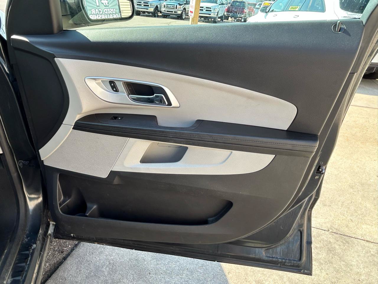 Used 2014 Chevrolet Equinox LS FWD image 16
