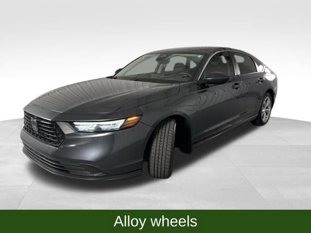 Used 2023 Honda Accord LX image 4