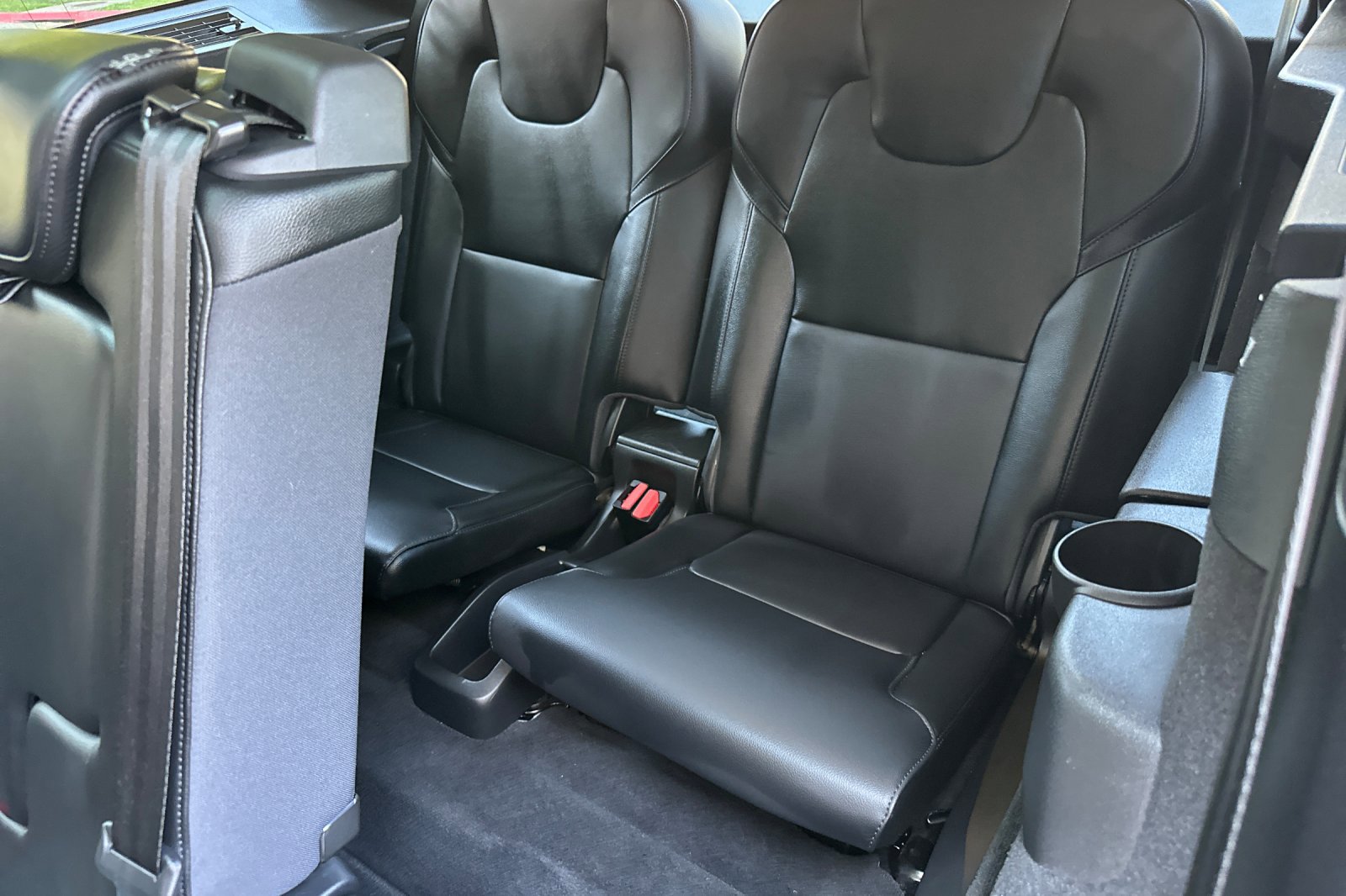 Certified 2023 Volvo XC90 B5 Core image 17