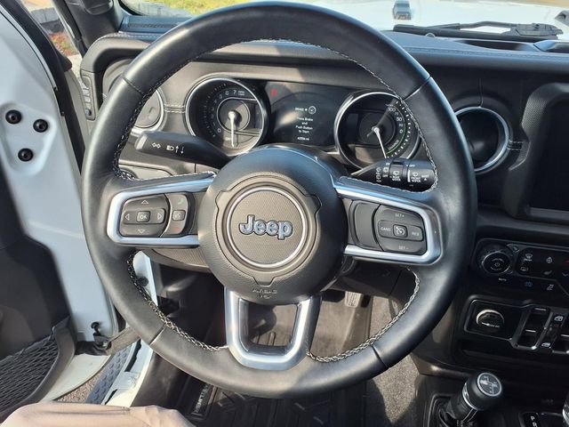 Used 2023 Jeep Wrangler Unlimited Sahara w/ Cold Weather Group AWD/4WD image 9