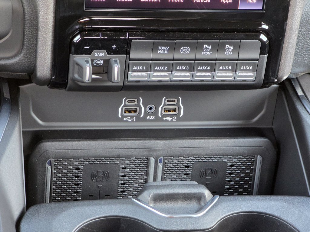 New 2026 RAM 3500 Laramie w/ Sport Appearance Package AWD/4WD image 30