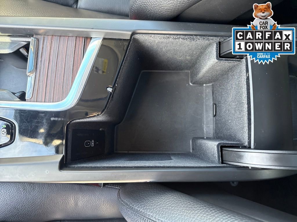 Used 2022 Volvo XC60 B5 Momentum image 28