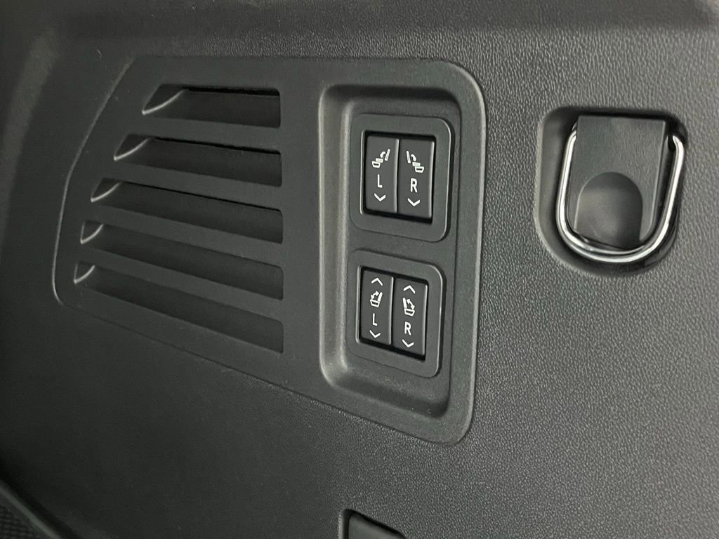 New 2026 Buick Enclave Sport Touring w/ Power Package image 12